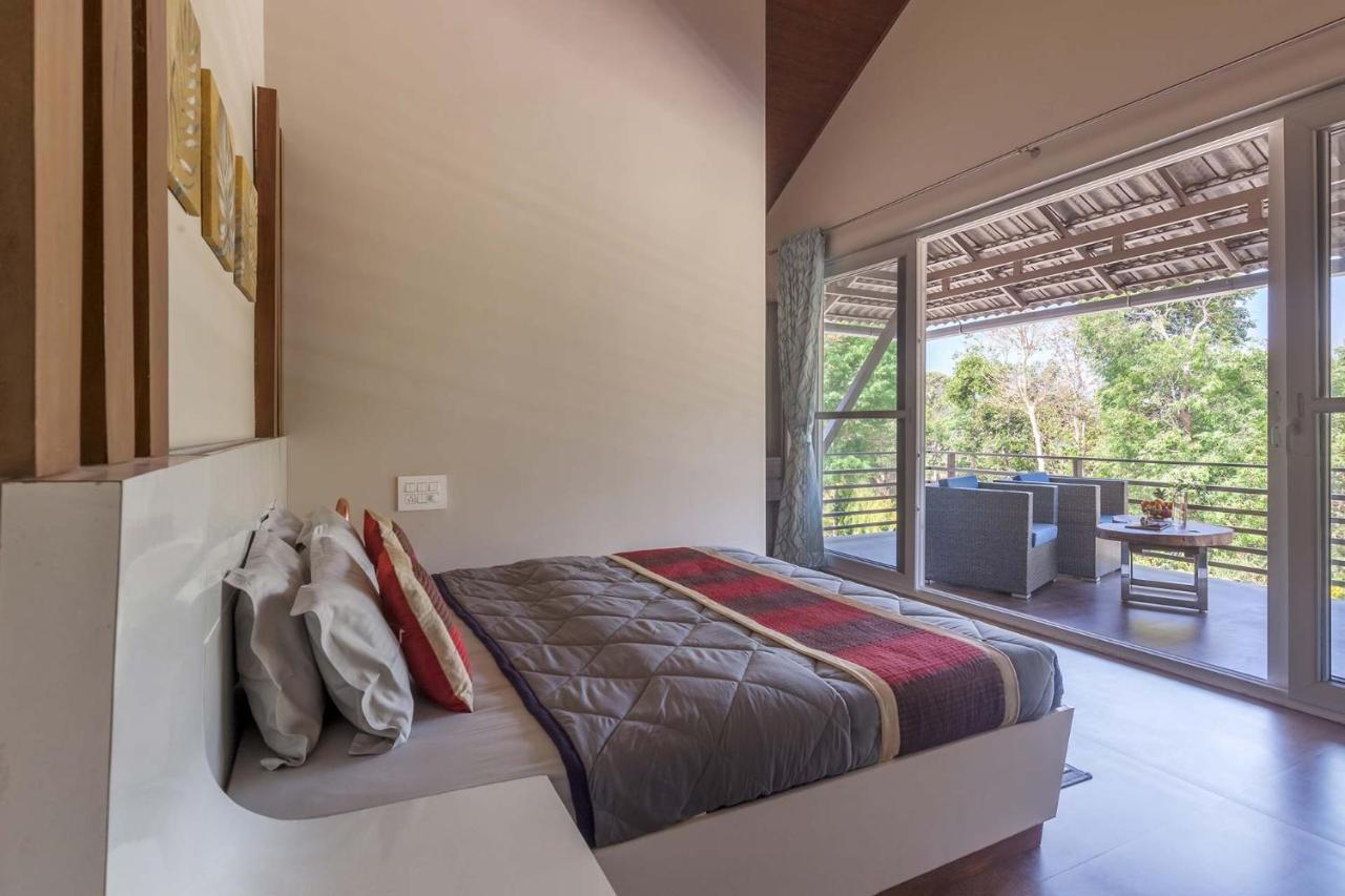 Coffee & Mist Luxury Villa- Comp Breakfast, Pool, Lounge, And Coffee Estate By Stayvista Madikeri Extérieur photo